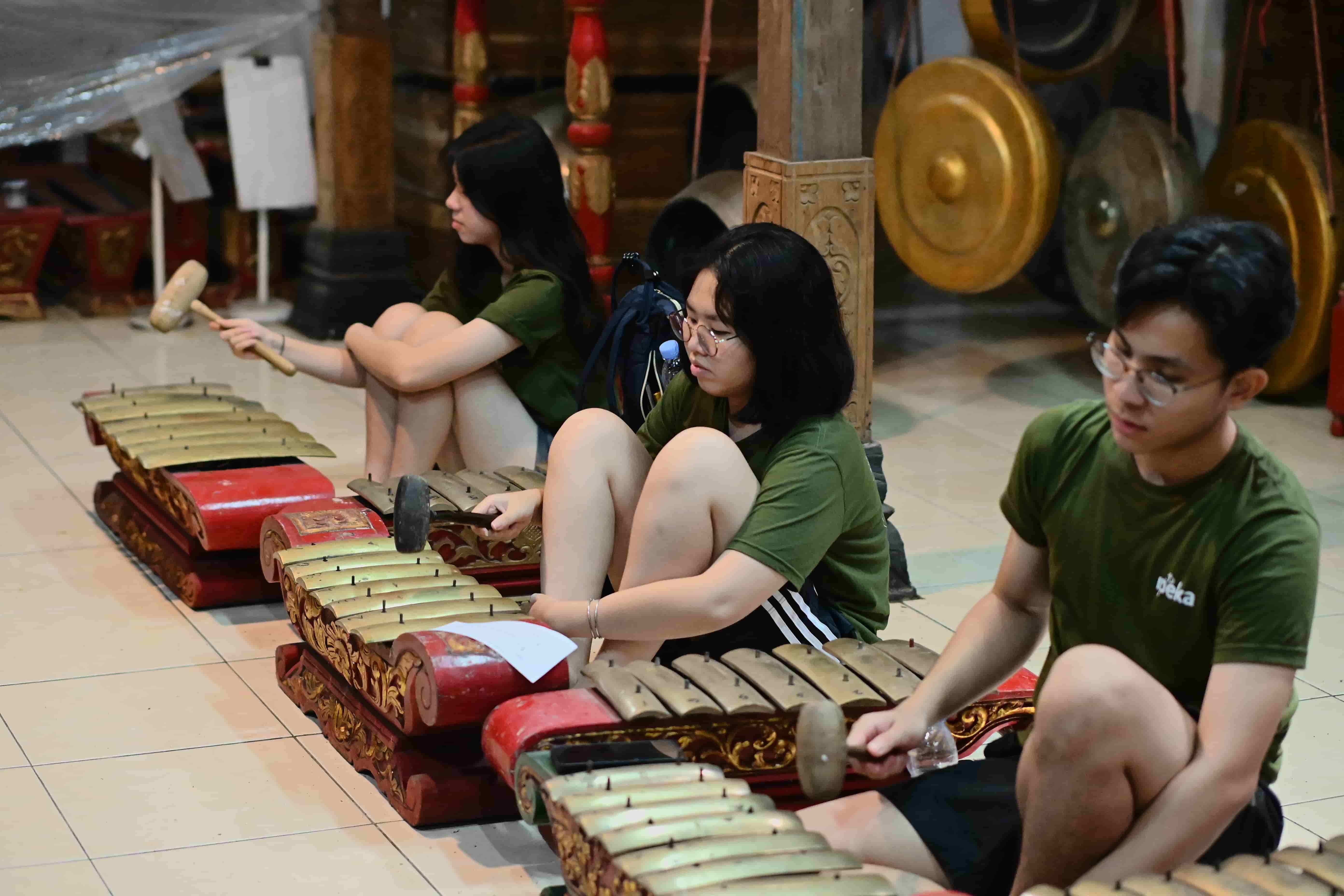 Belajar Gamelan & Karawitan